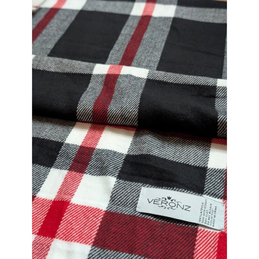 Plaid Scarf Bundle | V. Fraas Cashmink & Veronz Acrylic Scarves (2) - Picture 7 of 7